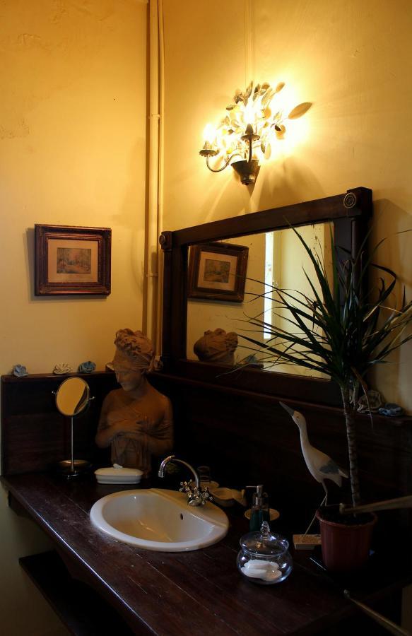 Chateau De Chambiers Durtal Room photo